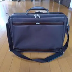 サムソナイト製のブラウンキャリーケース ナイロン・レザー