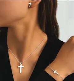 3セット★クロス サージカルステンレス 売れ筋 ネックレスとピアスとブレスレット