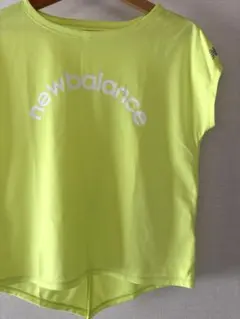 New Balance ランニングウェア Ｔシャツ　Sサイズ　ニューバランスのサムネイル