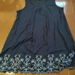 刺繍入りノースリーブチュニック Lサイズ ネイビー