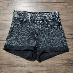 美品！H＆М おしゃれ ヒョウ柄デニム ショートパンツ 130 ストレッチ