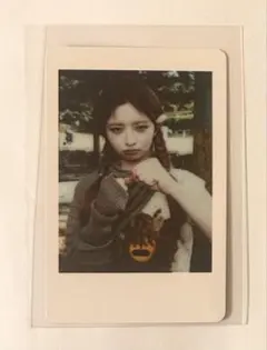 IVE チェキ 61uOAiF+H6L._UF350,350_QL50_.jpg