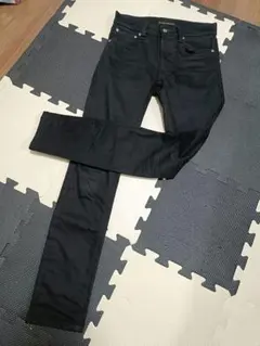 ヌーディージーンズ　NUDIE JEANS ブラック　ストレート　デニムパンツ
