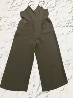 GU サロペット　オールインワンのサムネイル