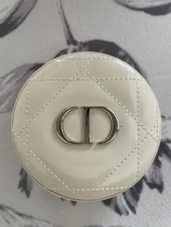 Dior ディオールスキン フォーエヴァー クチュール ルミナイザー06