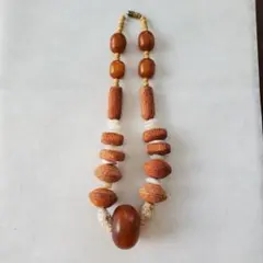 アンティークネックレス　茶系