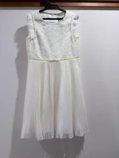 TOCCA 130 ワンピース 発表会 お呼ばれに　トッカ　美品クリーニング済みのサムネイル