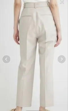 Mila Owen ベージュ テーパードスラックス