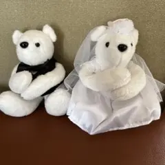 ペアのクマのぬいぐるみ