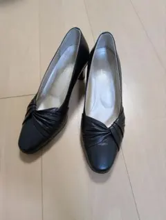 RIZ Comfort ブラックパンプス 23.0cmのサムネイル