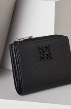 お値下げ！未使用品　ラシット二つ折り財布　牛革　ミニマルハーフウォレット russet ラシット モノグラムプレス ハーフウォレット 2つ折り