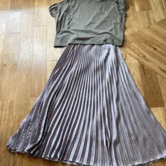 トレンド☆ビューティー&ユース　サテンプリーツスカート☆