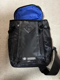 umbroスクエア型バックパック【美品】のサムネイル