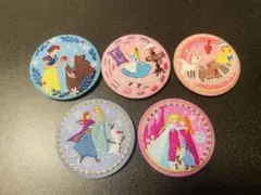 ディズニー刺繍缶バッジ　5個セット