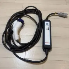 日産リーフ充電ケーブルのサムネイル