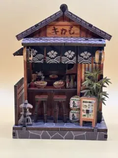 完成品 手のひらサイズ のドールハウス昭和レトロなラーメン屋さんLEDライト付き