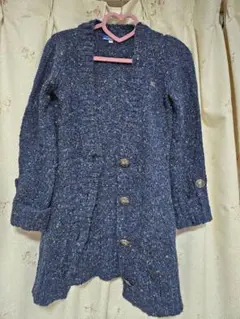 【BURBERRY】ネイビー(深い青)長袖カーディガン ボタン付き