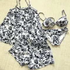 シードレス⭐︎Sサイズ⭐︎水着4点セット ホワイト×ネイビー花柄