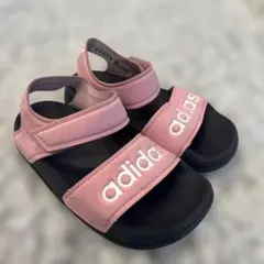 adidas ピンク サンダル　17センチ