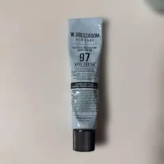 W. DRESSROOM モイスチャライジングハンドクリーム