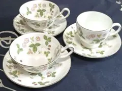 WEDGWOOD ワイルドストロべリー カップ&ソーサー　3客