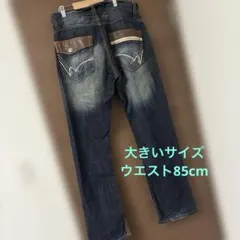 メンズ デニムパンツ レザー調ポケット装飾のサムネイル
