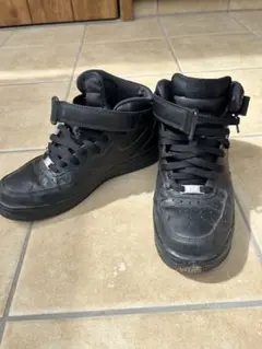 Nike ブラック エアフォース1mid 、