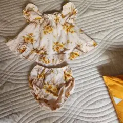 étoile ひまわり柄 トップスとショーツセット　80Size