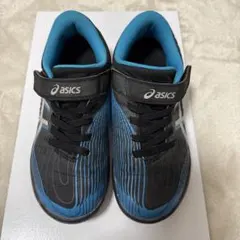 アシックス　【キッズ19cm】サッカー　トレーニングシューズ