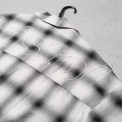 新品タグ付きFCRB Bristol 半袖シャツ 　オンブレチェックビッグロゴのサムネイル