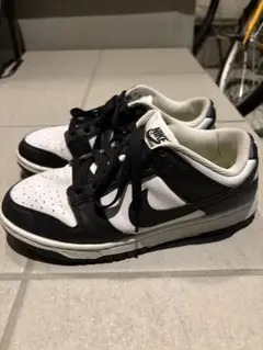 Nike ローカット スニーカー ブラック/ホワイト