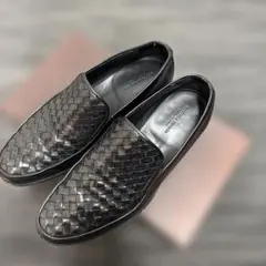 BOTTEGA VENETA ブラックレザー ローファー
