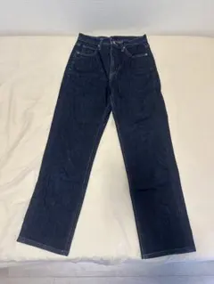 UNIQLO ストレートパンツ　25インチ