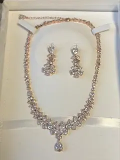 ラブティアラ　フルブルームジルコニアネックレス&ピアスセット　ローズゴールド