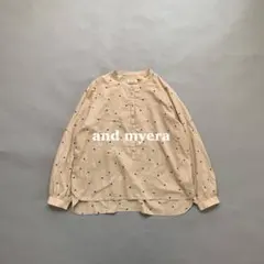 and myera アンドマイラ ドット柄 ブラウスのサムネイル