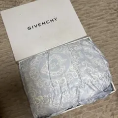 2026年最新】Givenchy 布団・毛布の人気アイテム - メルカリ