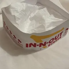 カリフォルニア　IN-N-OUT ペーパーハット