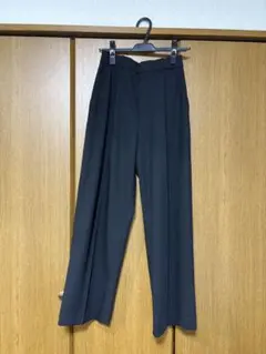 【即購入OK】UNIQLOタックワイドパンツ ブラック