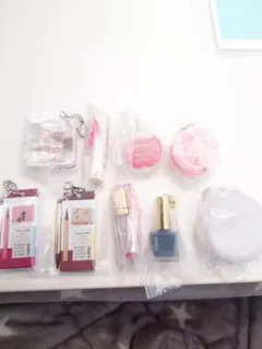 値下げ中　コスメガチャまとめ売り