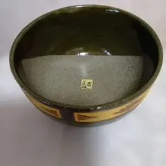 美濃焼　幾何学模様の茶碗 緑と黄