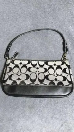 【美品】コーチ COACH アクセサリーポーチ シグネチャー レザー ブラック