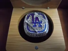 Item thumbnail for item 372e0399-99f5-4ff9-9d66-20e0d4f5bf8e