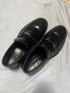 GUCCI ブラックレザー ローファー