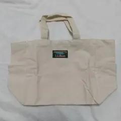 Item thumbnail for item 66a0088e-09fb-4f8d-9e32-441bfeefdc7c