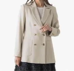 新品　LAUTREAMONT ダブルブレストジャケット サイズ2 オフホワイトのサムネイル