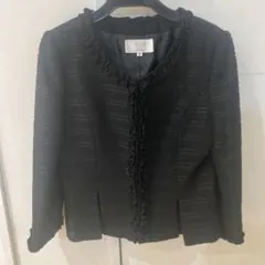 綺麗めの黒ツイードジャケット