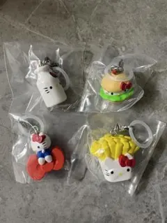ハローキティ アメリカンデザイン めじるしアクセサリー 4個セット