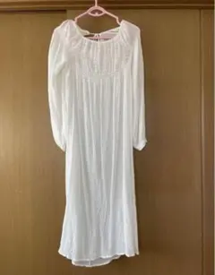 美品✳️白✴︎ワンピース