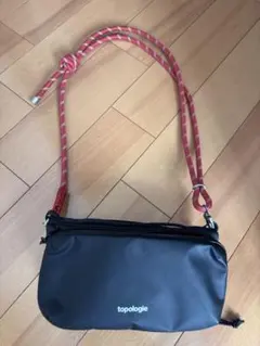 【美品】Topologie トポロジー　ボトルサコッシュ　8mmストラップ付き