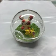 スピアーとピカチュウのテラリウム